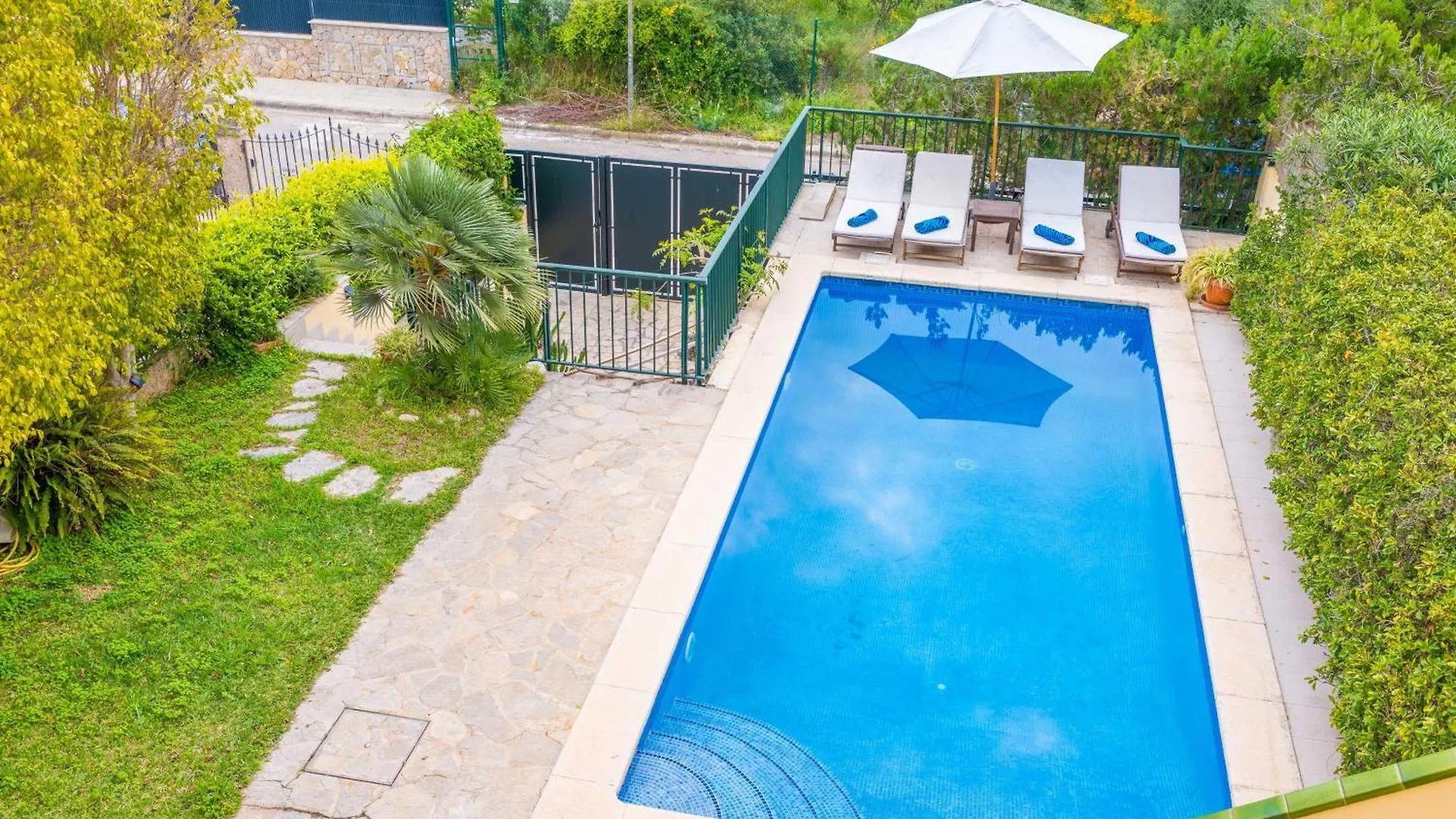 Xilvar Alcanada Villa